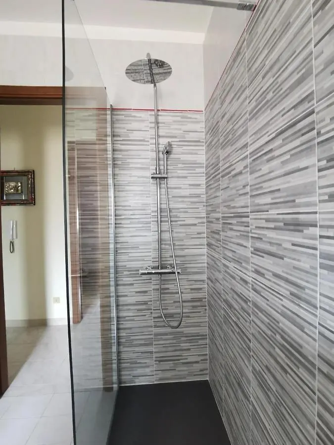Lorenzo Guest Suite With Free Private Parking-- Cantieri Culturali Palermo Italy
